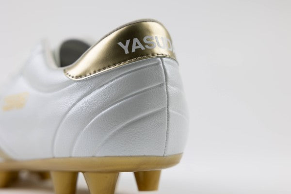Ligaresta Pro-aw | 2026 Limited Edition "Gold Package" (White/Gold) - All-Weather Wide Fit Soccer Cleats