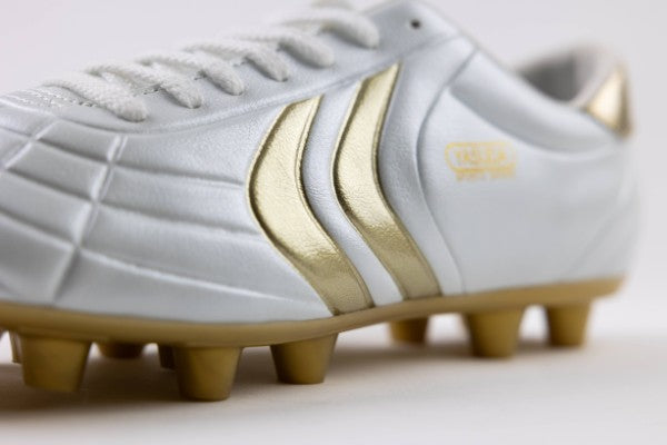 Ligaresta Pro-aw | 2026 Limited Edition "Gold Package" (White/Gold) - All-Weather Wide Fit Soccer Cleats