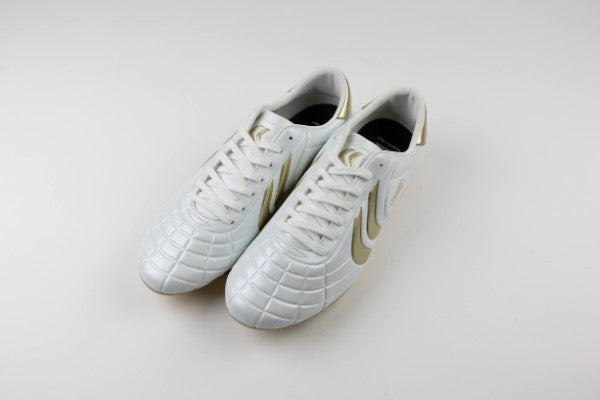 Ligaresta Pro-aw | 2026 Limited Edition "Gold Package" (White/Gold) - All-Weather Wide Fit Soccer Cleats