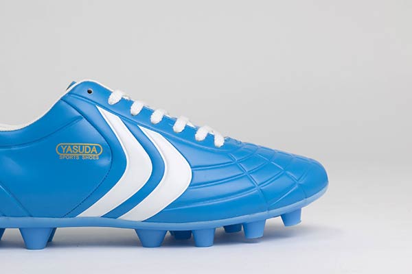 Ligaresta Pro-aw | Premium All-Weather Wide-Fit Soccer Cleats